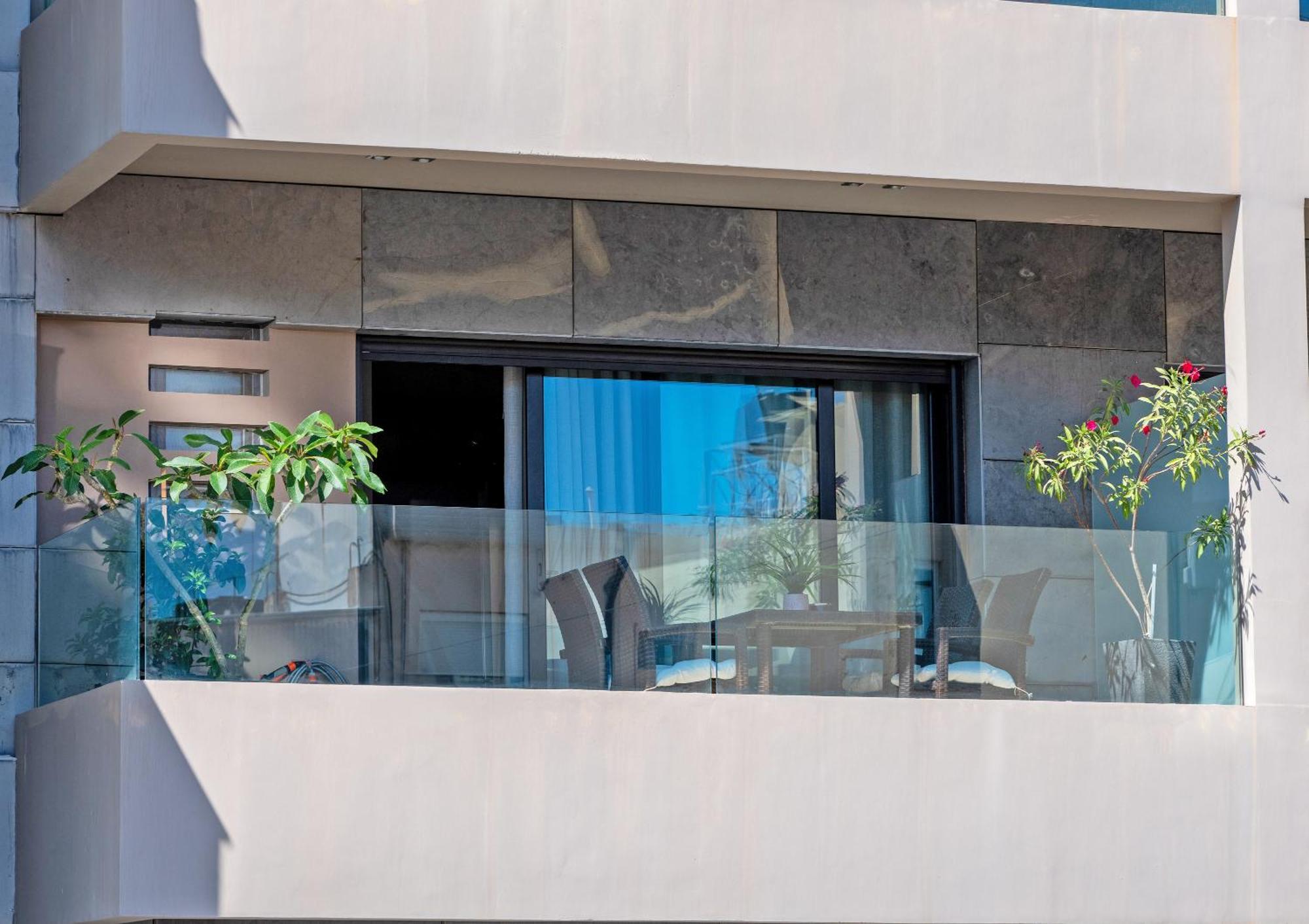 Onyx City Center Apartment With Parking Iraklio Exterior foto
