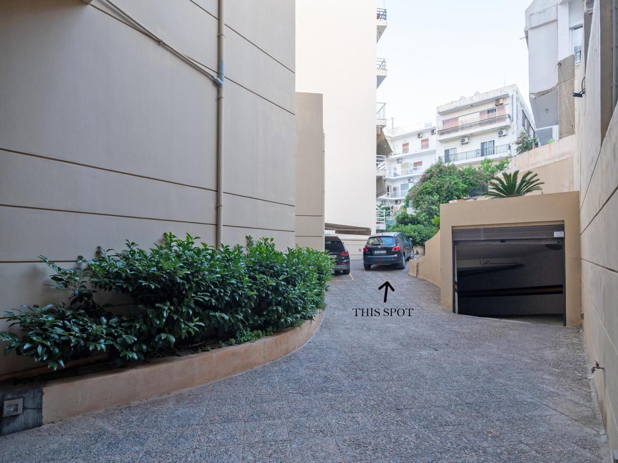Onyx City Center Apartment With Parking Iraklio Exterior foto