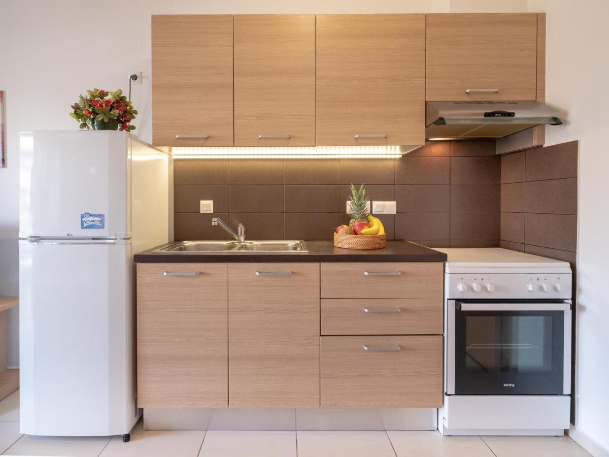 Onyx City Center Apartment With Parking Iraklio Exterior foto
